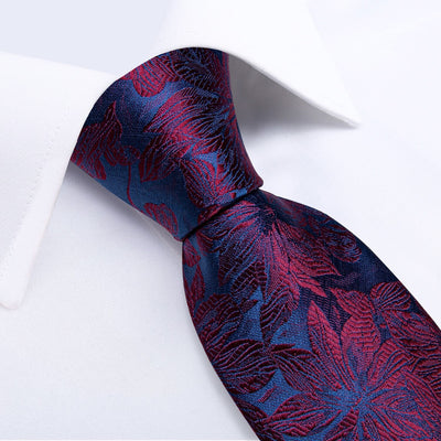 Fioletowy krawat w kwiaty