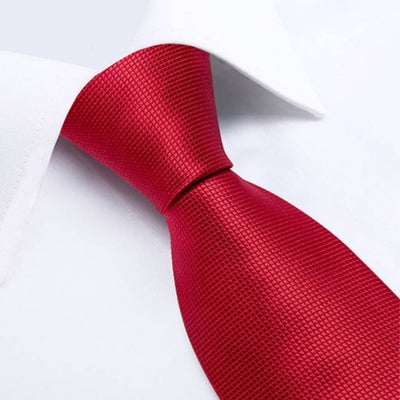 Czerwony krawat Trumpa