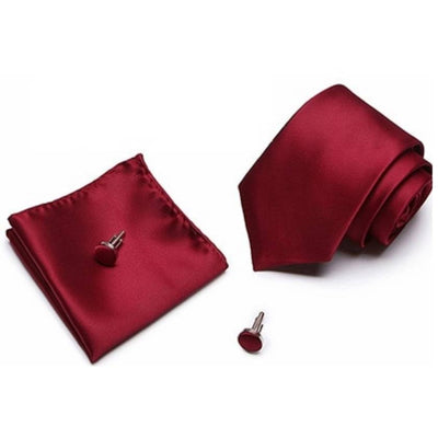 Zwykły czerwony krawat