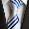 Biały krawat w niebieskie i srebrne paski