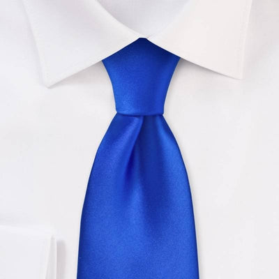 Satynowy krawat w kolorze królewskiego błękitu