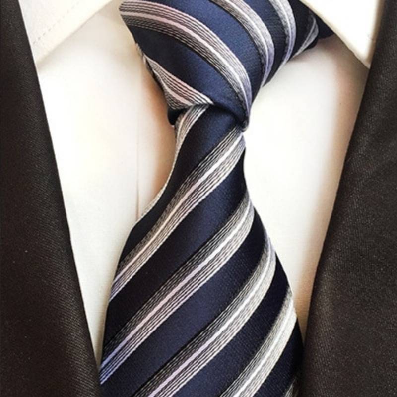 Granatowy krawat w srebrnoszare paski