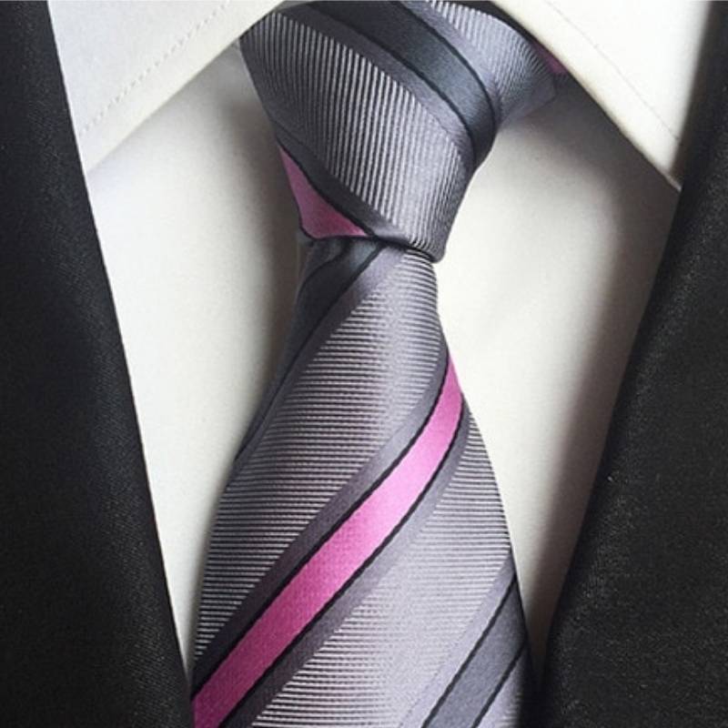 Jasnoszary krawat w różowe i szare paski