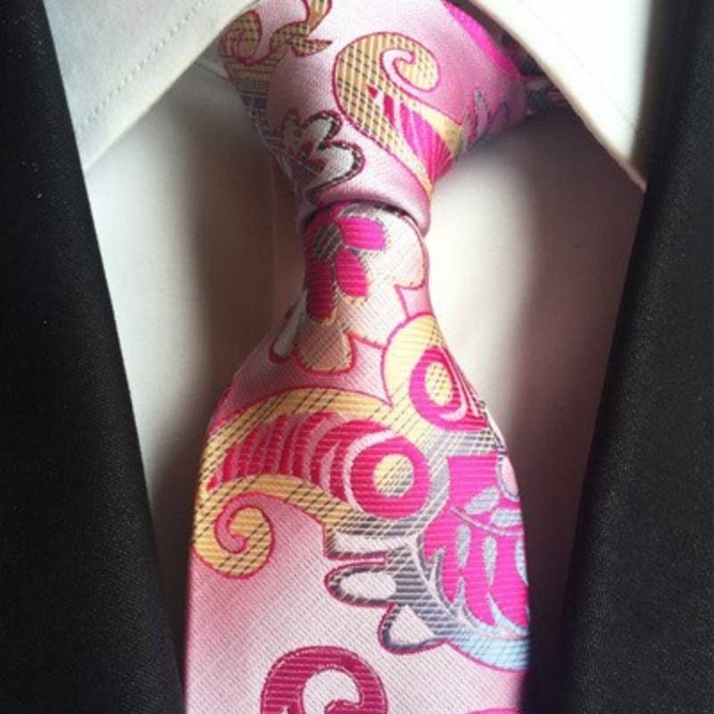Różowy Krawat Z Paisley