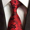 Czerwony krawat w czarne kwiaty