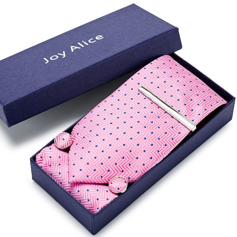 Różowy Krawat W Niebieskie Kropki