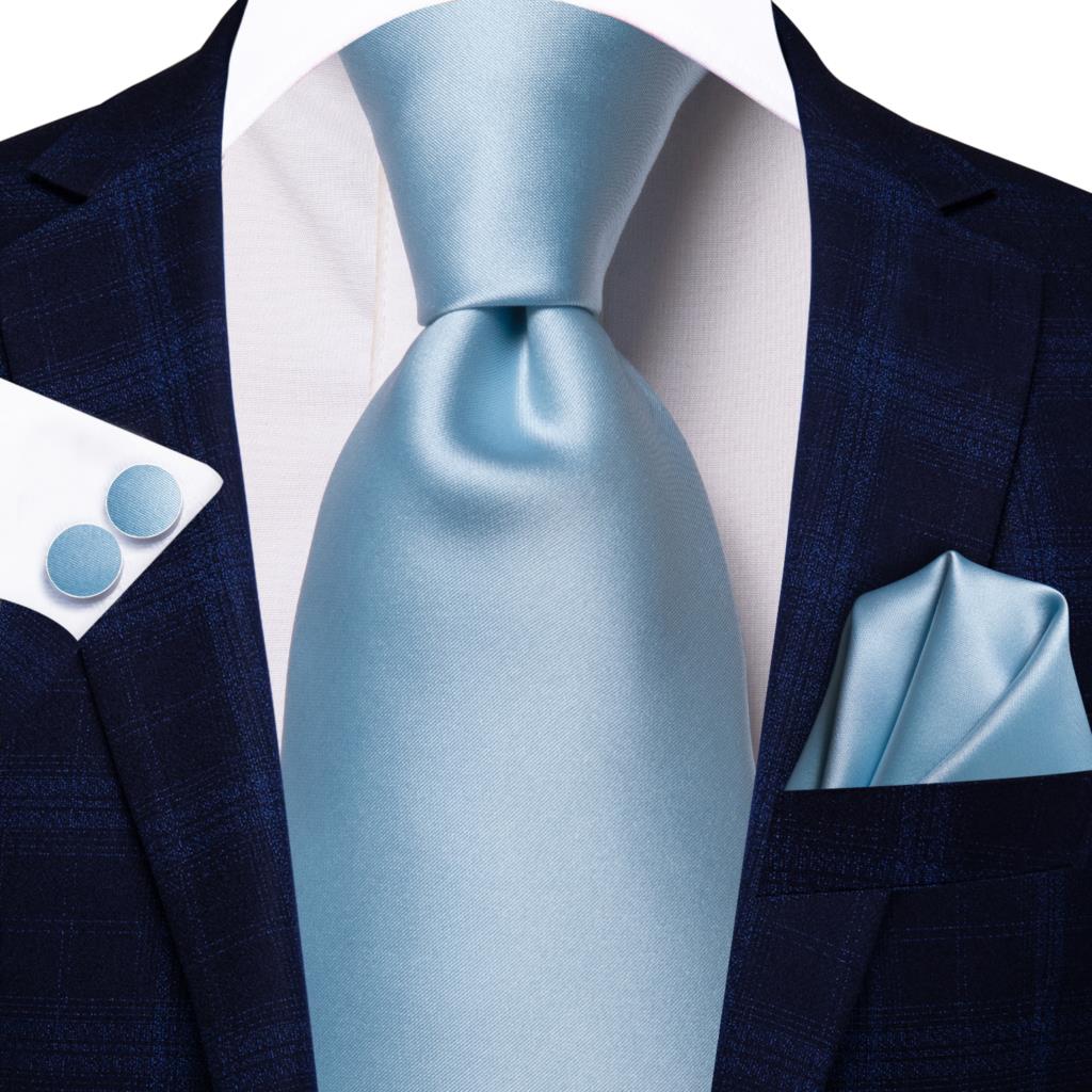 Zwykły niebiesko-szary krawat