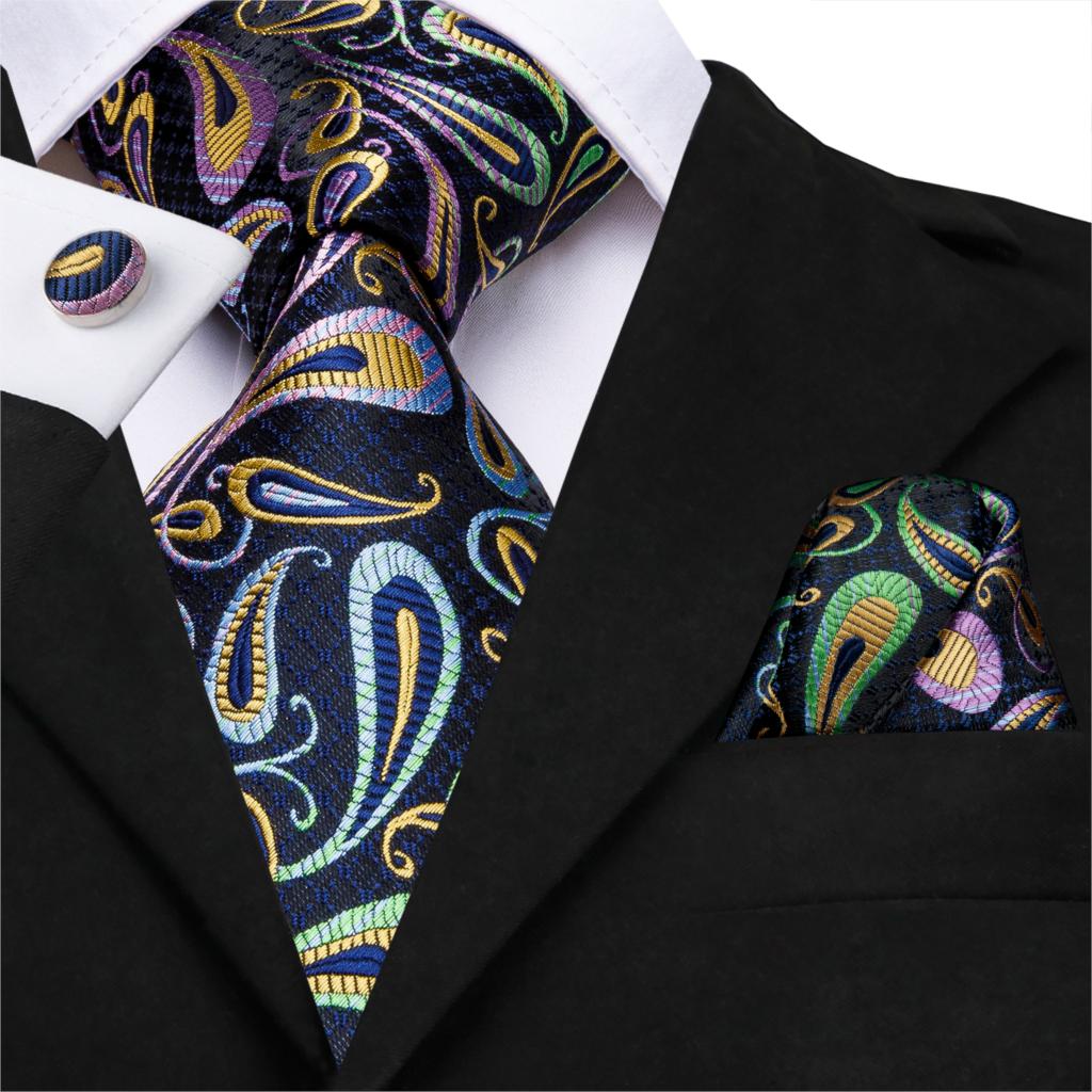 Wielobarwny krawat we wzór paisley