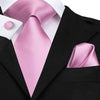 Różowy krawat z kieszonką