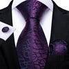 Wzorzysty fioletowy krawat