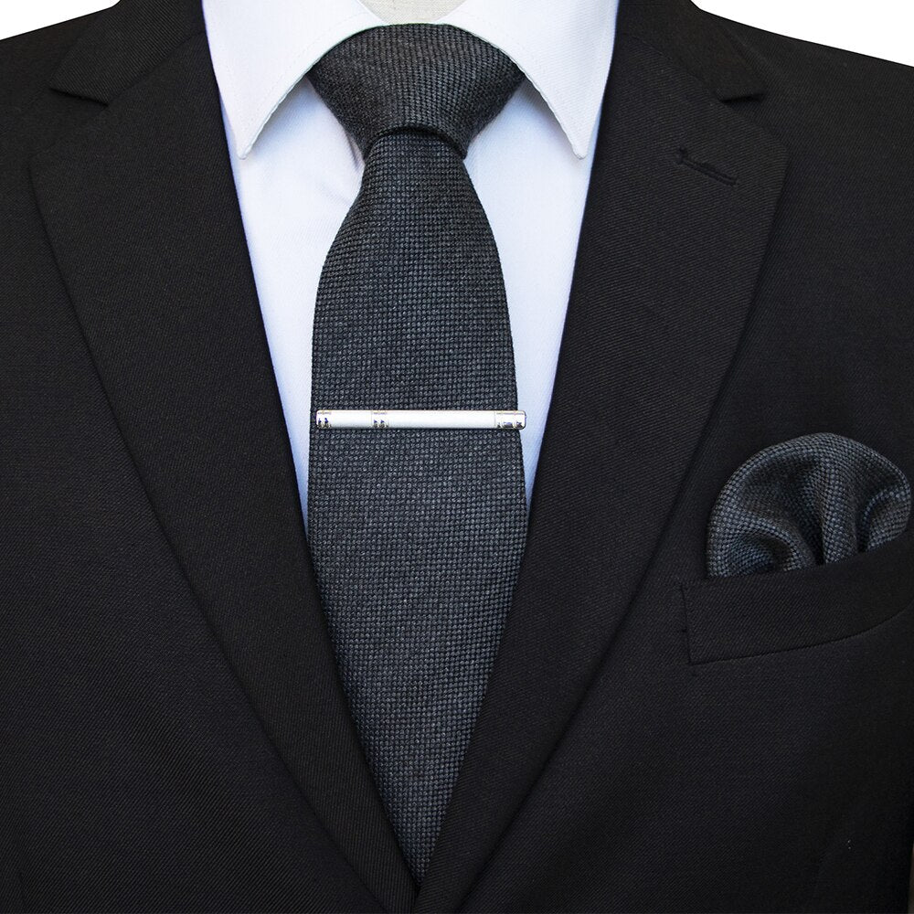 Ciemnoszary wełniany krawat