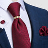 Męski krawat w kolorze bordowo-czerwonym
