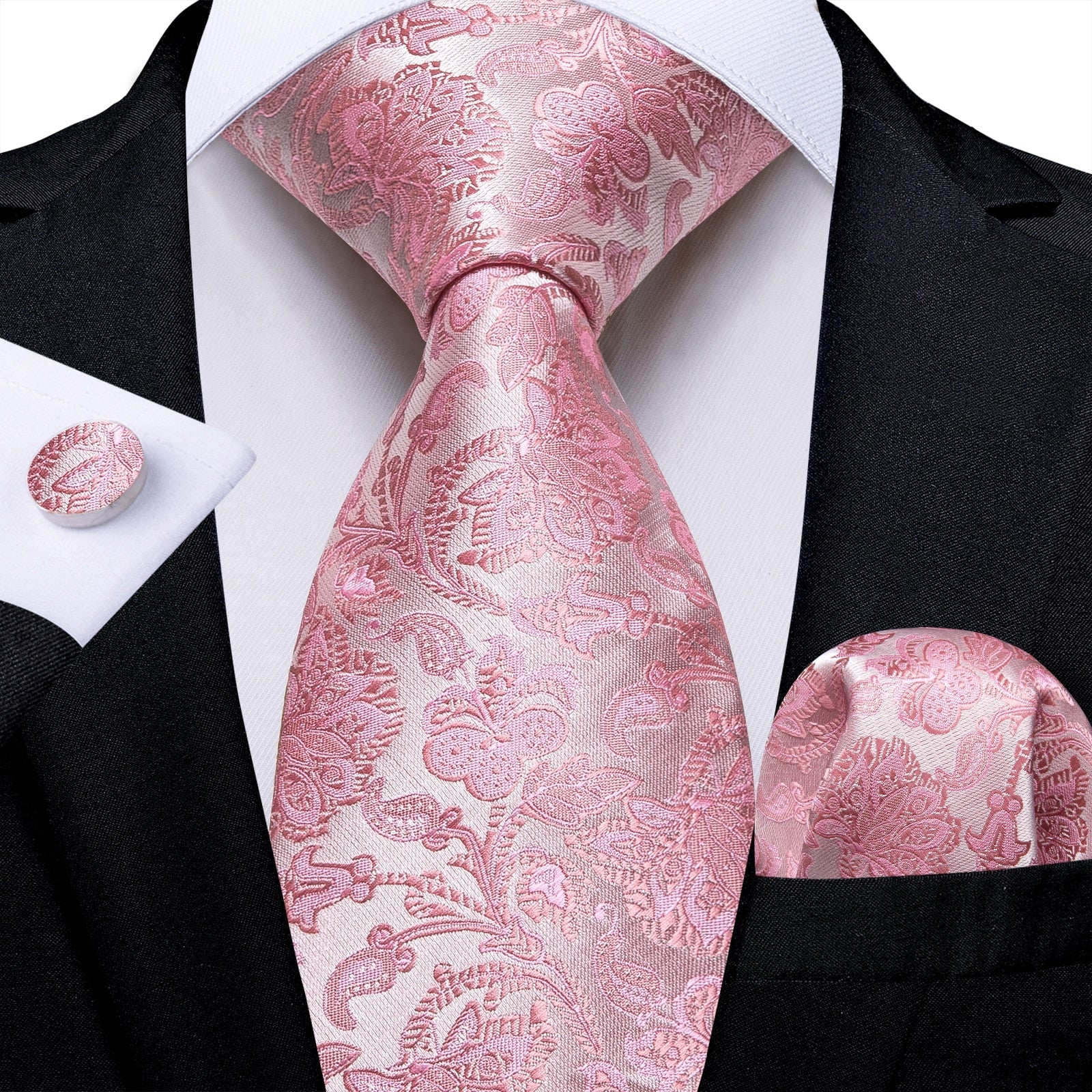 Różowy krawat w kwiaty