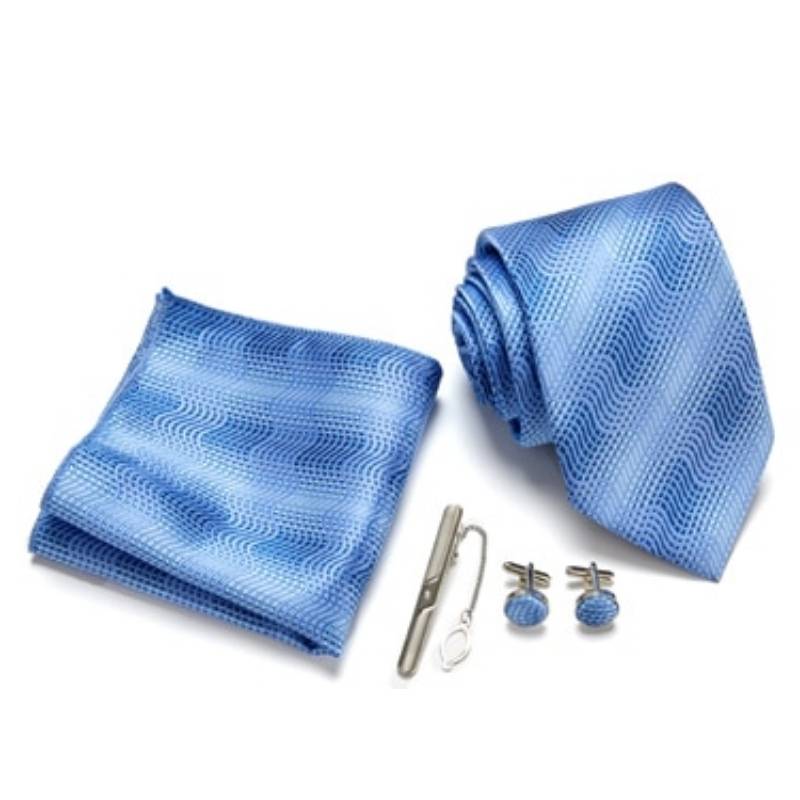 Jasnoniebieski krawat