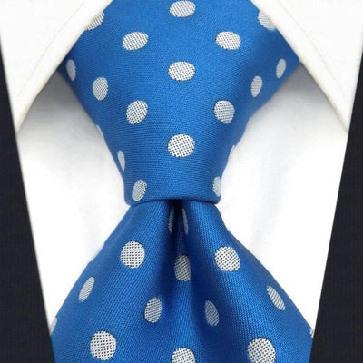 Niebieski krawat w kropki