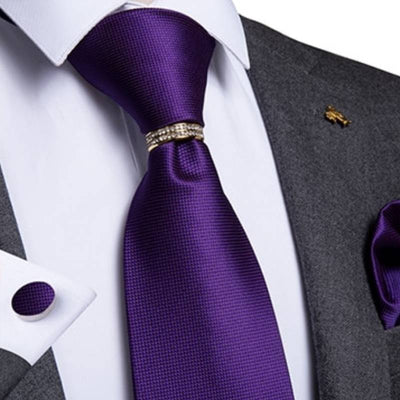 Fioletowy krawat męski