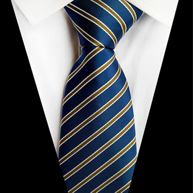 Krawat w kolorze oceanu w jasnobrązowe paski